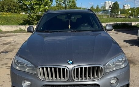 BMW X5, 2017 год, 4 800 000 рублей, 2 фотография