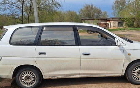 Toyota Gaia, 2001 год, 700 000 рублей, 6 фотография