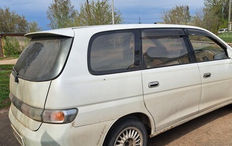 Toyota Gaia, 2001 год, 700 000 рублей, 7 фотография