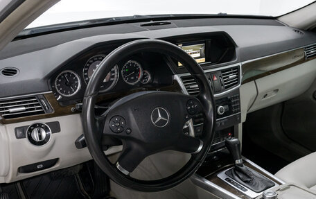 Mercedes-Benz E-Класс, 2010 год, 1 435 000 рублей, 11 фотография