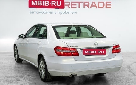 Mercedes-Benz E-Класс, 2010 год, 1 435 000 рублей, 8 фотография
