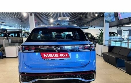 Volkswagen Tiguan, 2024 год, 5 200 000 рублей, 3 фотография