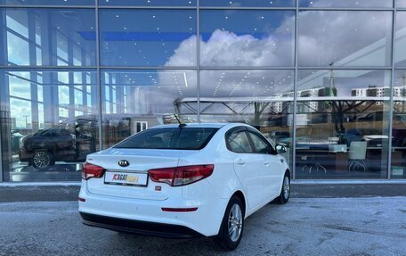KIA Rio III рестайлинг, 2017 год, 1 370 000 рублей, 4 фотография