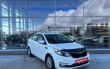 KIA Rio III рестайлинг, 2017 год, 1 370 000 рублей, 2 фотография