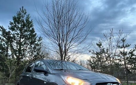 Hyundai Solaris II рестайлинг, 2012 год, 640 000 рублей, 1 фотография