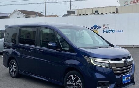 Honda Stepwgn IV, 2021 год, 1 930 000 рублей, 3 фотография