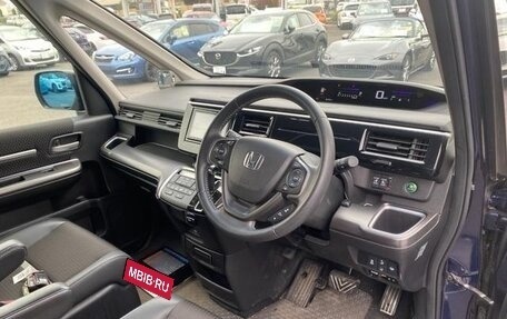 Honda Stepwgn IV, 2021 год, 1 930 000 рублей, 9 фотография