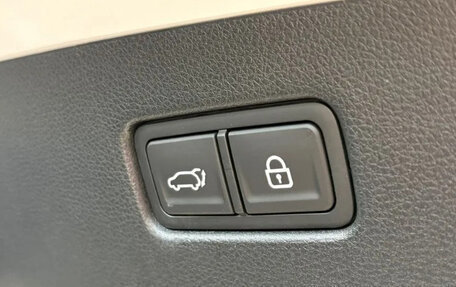 Genesis GV70, 2021 год, 4 050 000 рублей, 17 фотография