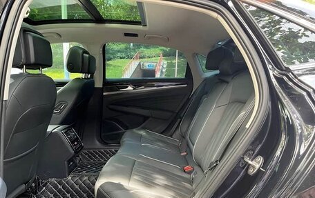 Volkswagen Passat B8 рестайлинг, 2022 год, 2 280 000 рублей, 15 фотография