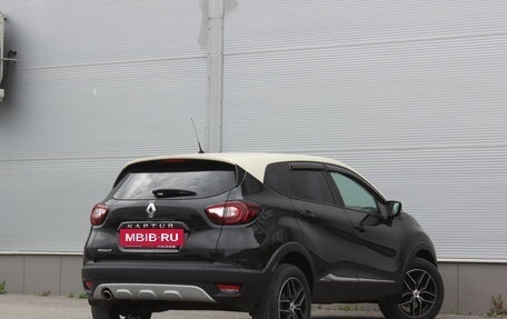 Renault Kaptur I рестайлинг, 2016 год, 1 377 000 рублей, 2 фотография