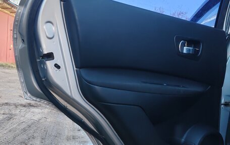 Nissan Qashqai, 2009 год, 700 000 рублей, 16 фотография