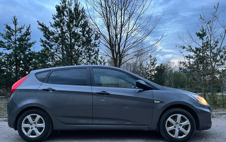 Hyundai Solaris II рестайлинг, 2012 год, 640 000 рублей, 5 фотография