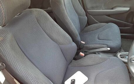 Honda Fit III, 2011 год, 650 000 рублей, 10 фотография
