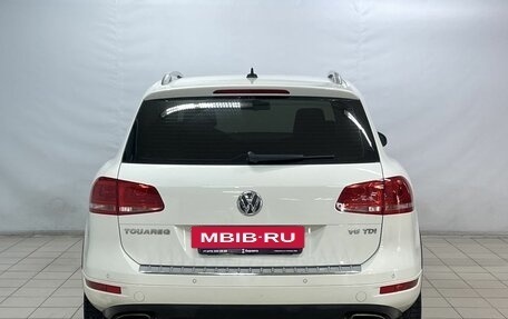 Volkswagen Touareg III, 2011 год, 2 300 000 рублей, 6 фотография