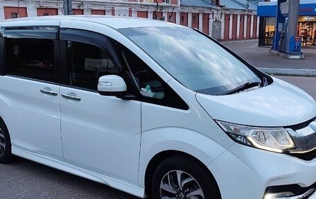 Honda Stepwgn IV, 2017 год, 2 170 000 рублей, 8 фотография