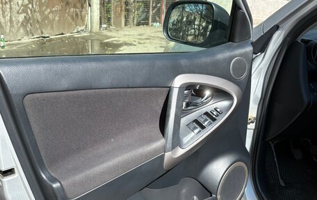 Toyota RAV4, 2007 год, 1 300 000 рублей, 9 фотография