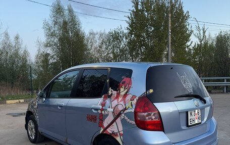 Honda Fit III, 2003 год, 350 000 рублей, 4 фотография