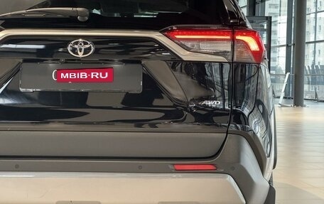 Toyota RAV4, 2021 год, 3 900 000 рублей, 8 фотография