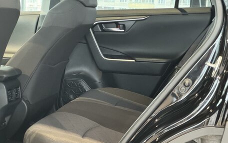 Toyota RAV4, 2021 год, 3 900 000 рублей, 24 фотография