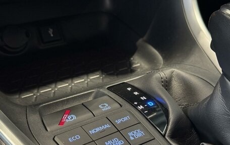 Toyota RAV4, 2021 год, 3 900 000 рублей, 18 фотография