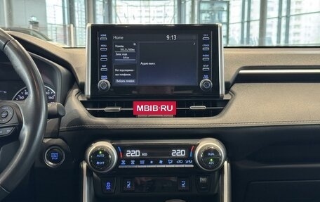 Toyota RAV4, 2021 год, 3 900 000 рублей, 12 фотография