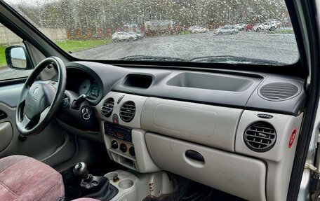 Renault Kangoo II рестайлинг, 2004 год, 330 000 рублей, 14 фотография