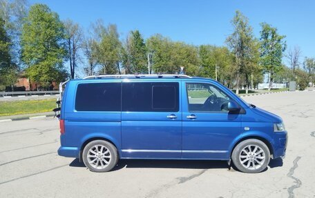 Volkswagen Multivan T5, 2011 год, 2 250 000 рублей, 3 фотография
