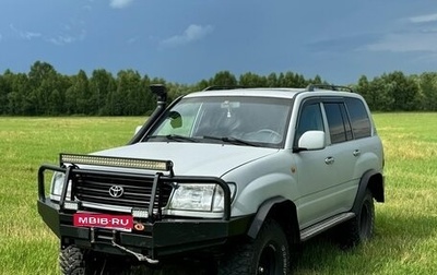 Toyota Land Cruiser 100 рестайлинг 2, 2000 год, 2 000 000 рублей, 1 фотография