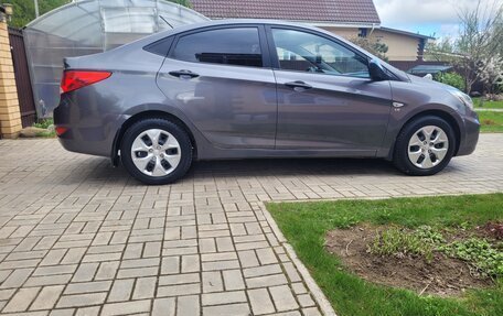 Hyundai Solaris II рестайлинг, 2011 год, 745 000 рублей, 5 фотография
