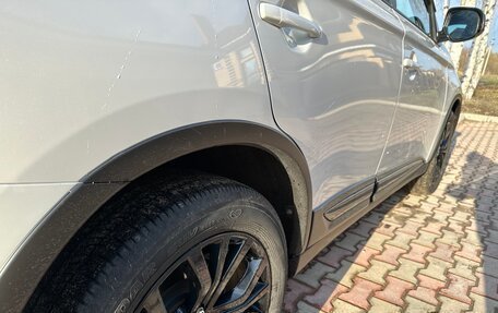 Mitsubishi Outlander III рестайлинг 3, 2020 год, 2 190 000 рублей, 15 фотография