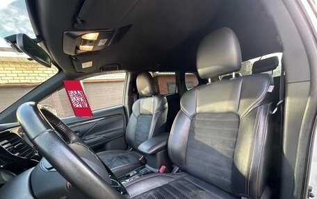Mitsubishi Outlander III рестайлинг 3, 2020 год, 2 190 000 рублей, 25 фотография
