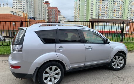 Mitsubishi Outlander III рестайлинг 3, 2008 год, 1 200 000 рублей, 3 фотография