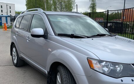 Mitsubishi Outlander III рестайлинг 3, 2008 год, 1 200 000 рублей, 12 фотография