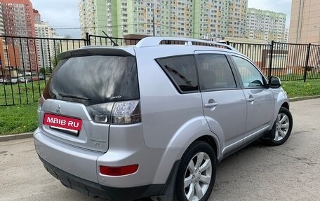 Mitsubishi Outlander III рестайлинг 3, 2008 год, 1 200 000 рублей, 4 фотография