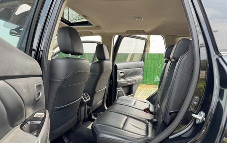 Mitsubishi Outlander III рестайлинг 3, 2021 год, 1 885 500 рублей, 9 фотография