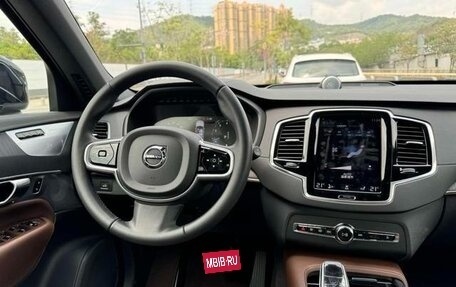 Volvo XC90 II рестайлинг, 2022 год, 5 100 100 рублей, 6 фотография