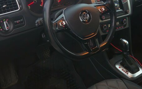 Volkswagen Polo VI (EU Market), 2017 год, 1 250 000 рублей, 2 фотография