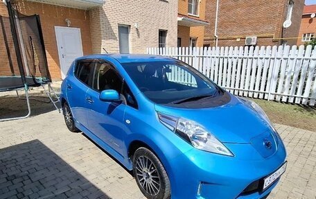 Nissan Leaf I, 2013 год, 700 000 рублей, 3 фотография