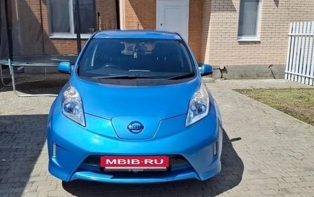 Nissan Leaf I, 2013 год, 700 000 рублей, 2 фотография