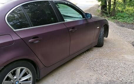BMW 5 серия, 2005 год, 500 000 рублей, 2 фотография