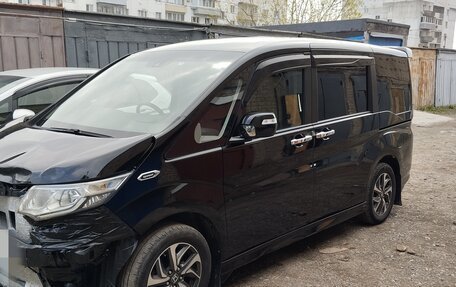 Honda Stepwgn IV, 2015 год, 1 300 000 рублей, 1 фотография