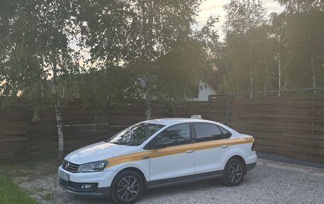 Volkswagen Polo VI (EU Market), 2017 год, 1 120 000 рублей, 2 фотография