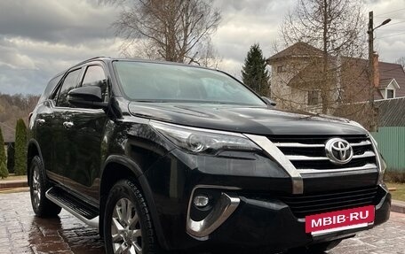 Toyota Fortuner II, 2019 год, 3 850 000 рублей, 2 фотография
