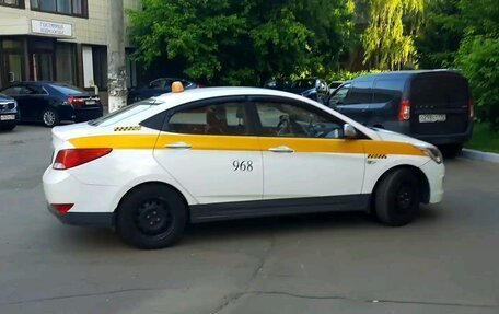 Hyundai Solaris II рестайлинг, 2016 год, 550 000 рублей, 6 фотография