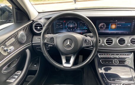 Mercedes-Benz E-Класс, 2017 год, 3 600 000 рублей, 13 фотография
