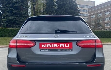 Mercedes-Benz E-Класс, 2017 год, 3 600 000 рублей, 5 фотография
