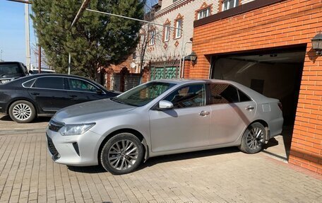 Toyota Camry, 2016 год, 1 900 000 рублей, 6 фотография