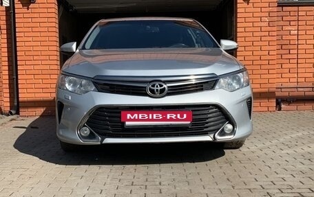 Toyota Camry, 2016 год, 1 900 000 рублей, 7 фотография