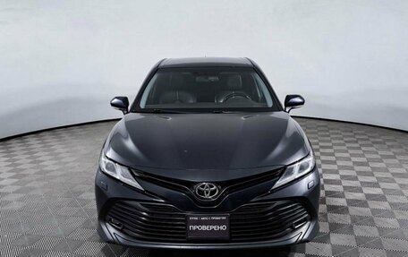 Toyota Camry, 2018 год, 2 299 000 рублей, 2 фотография