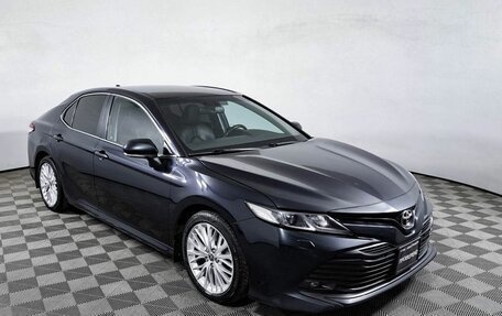 Toyota Camry, 2018 год, 2 299 000 рублей, 3 фотография